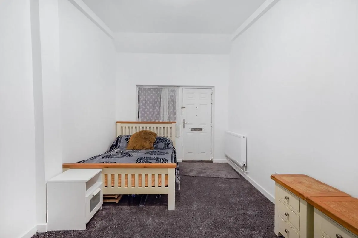Hububb Loxford Apartment Ilford