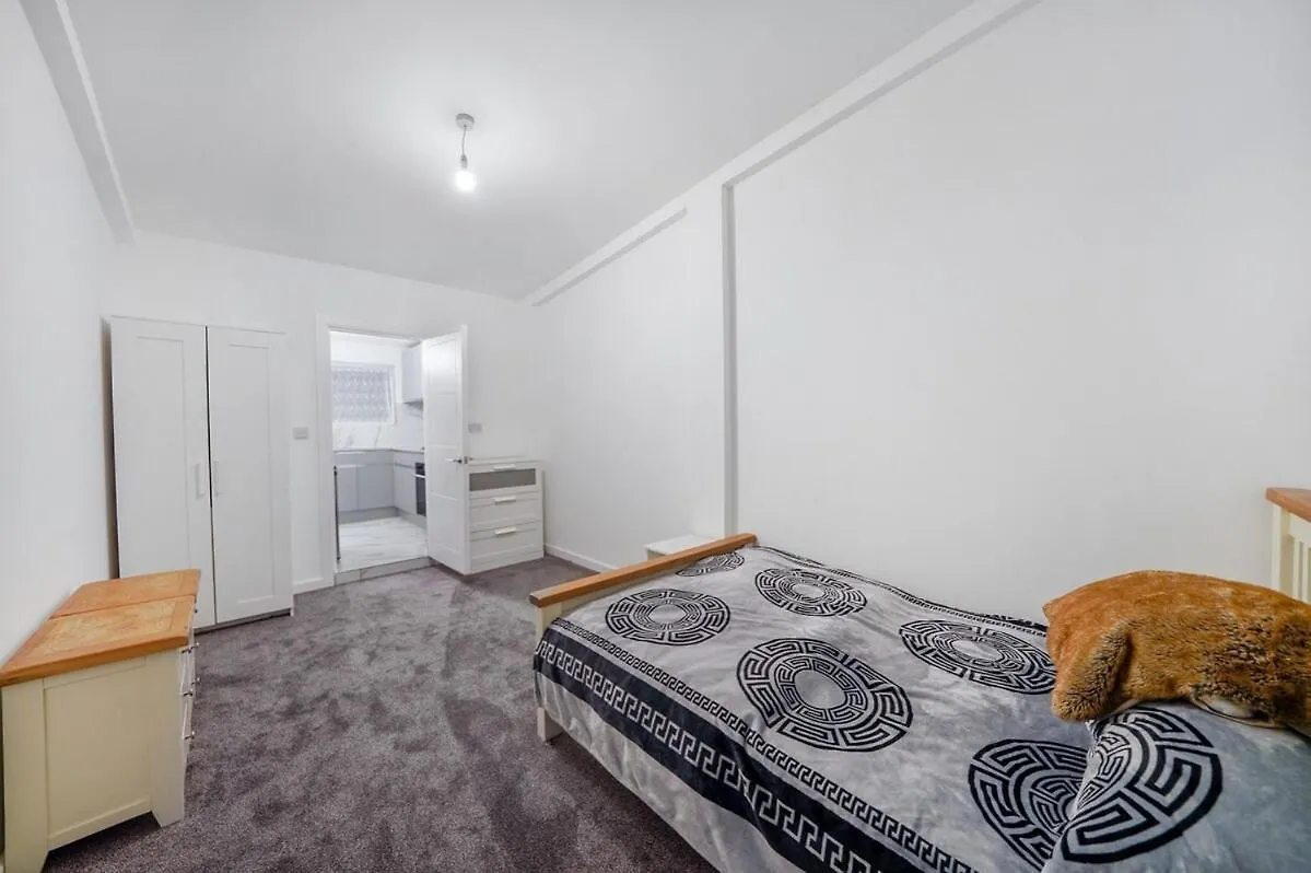 Hububb Loxford Apartment Ilford